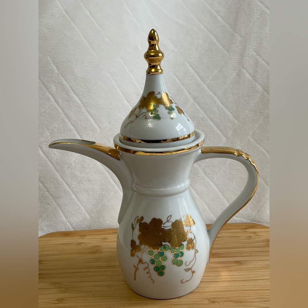 RARE VTG 1960s Ceramic Gold Trim Dallah Coffee Pot Teapot Hand Painted Japan HTF